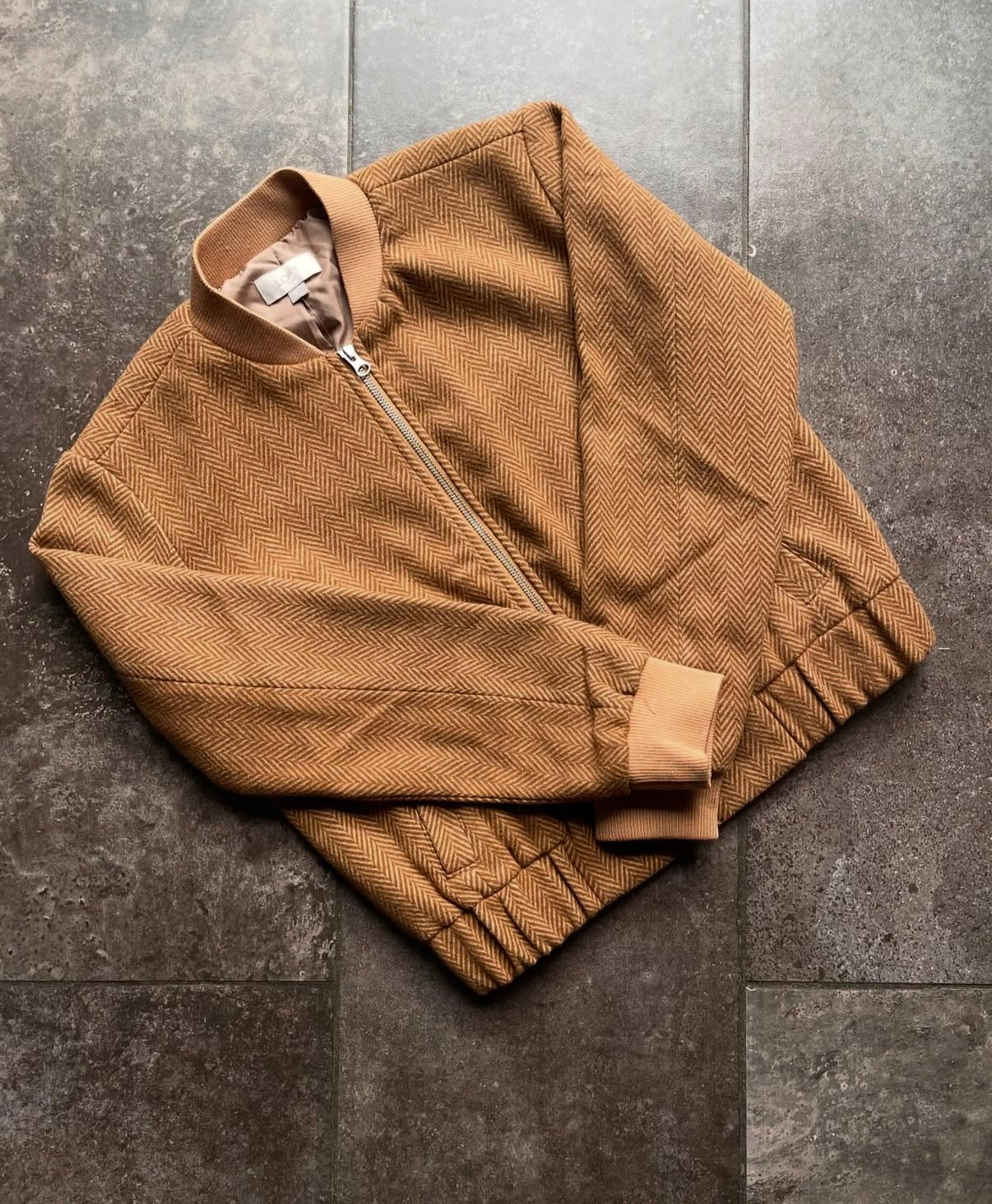 Jacket loft café