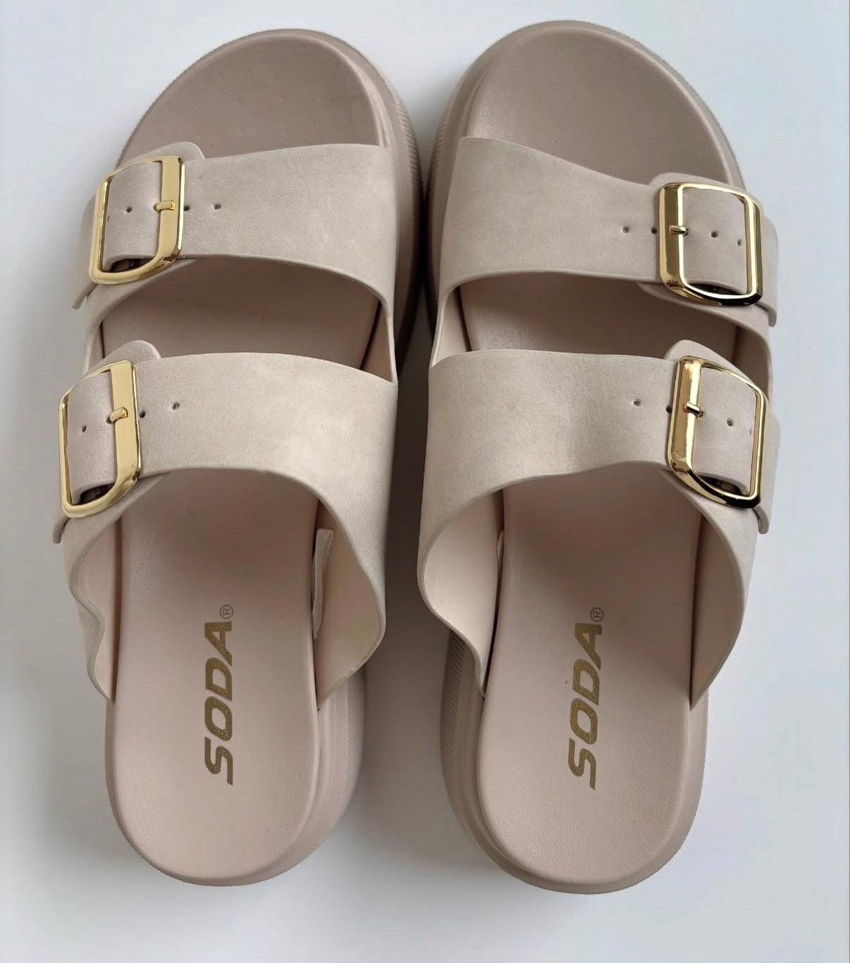 Sandalias beige