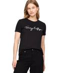 Camiseta tommy hilfiger negra letras