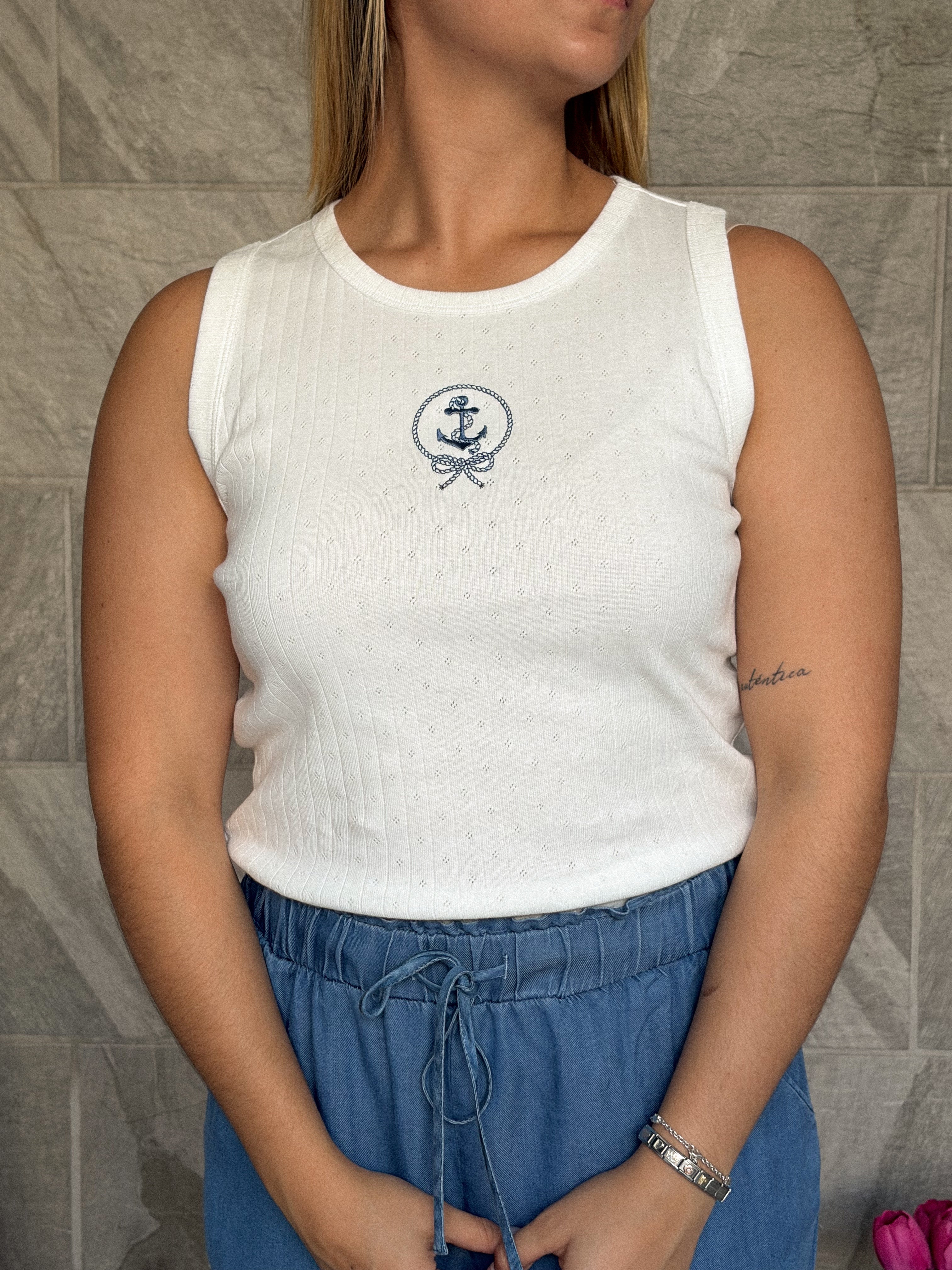 Blusa blanca ancla