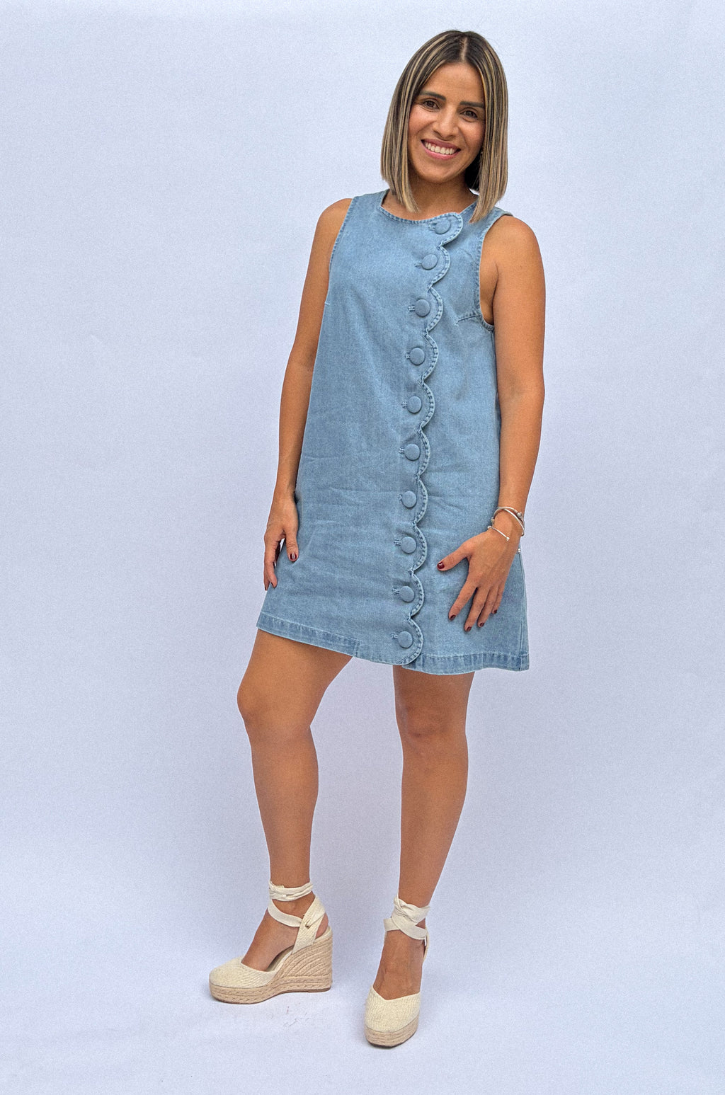 Vestido detalles lado